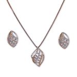 Luminous Bloom Diamond Pendant Set