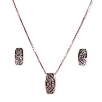 Opulent Radiance Diamond Pendant Set